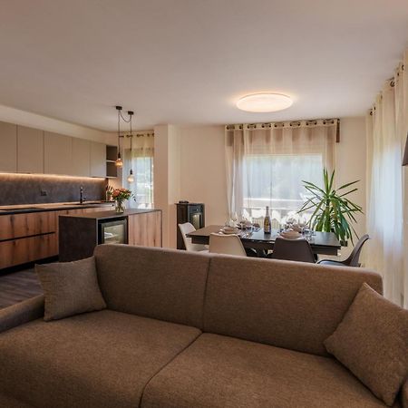 Area Apartments Мадона ди Кампильо Екстериор снимка