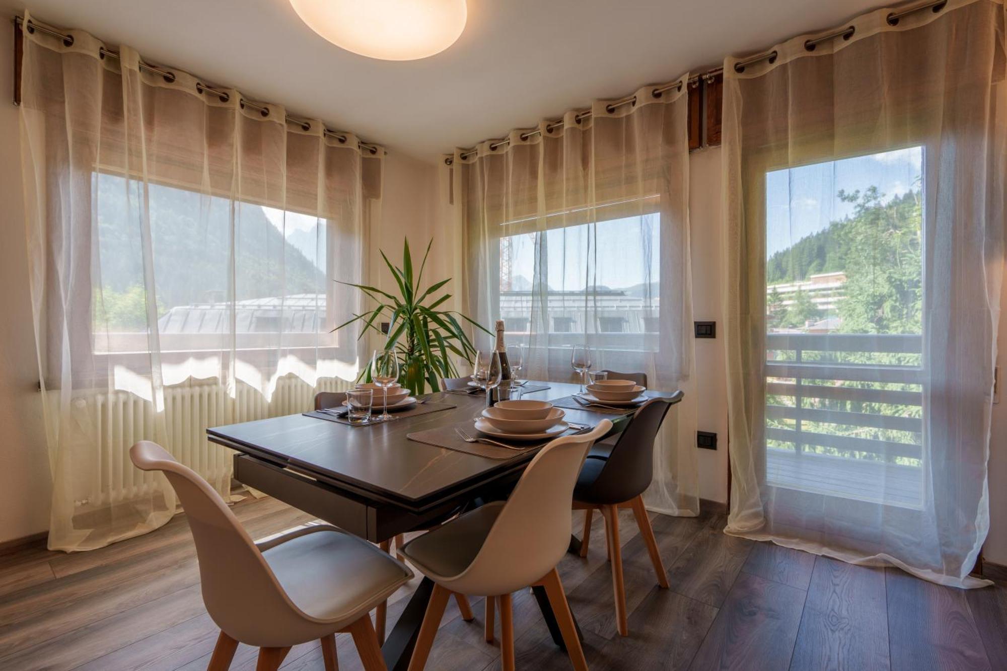 Area Apartments Мадона ди Кампильо Екстериор снимка